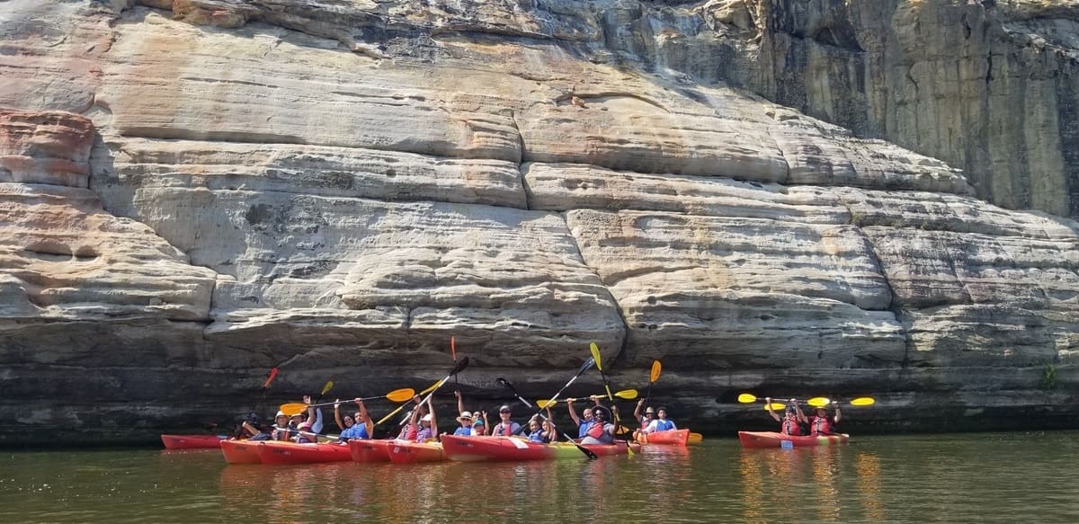 Starved Rock Kayak Tours near me | Kayak Starved Rock Camp