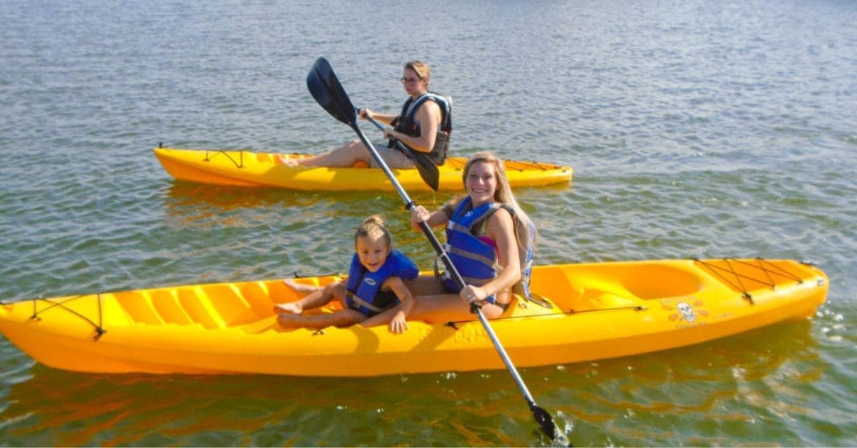 The Ultimate Guide to Kayaking Rentals in Chicago Where to Paddle and